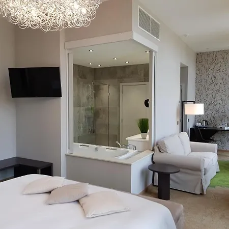 Du Parc 3*
