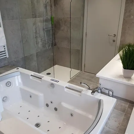 Du Parc 3*